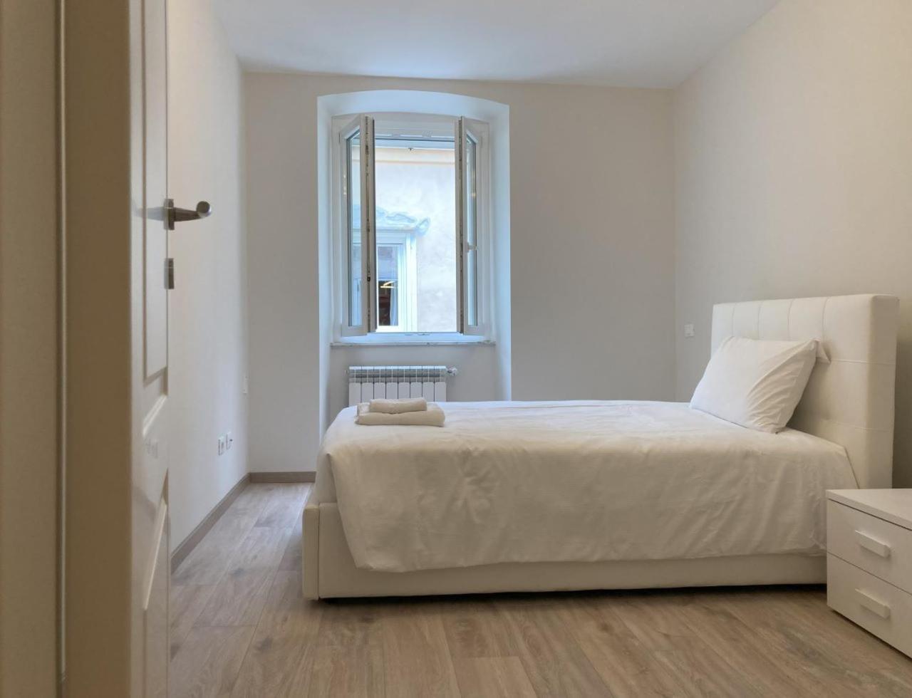 Nazario Sauro 20 Apartment